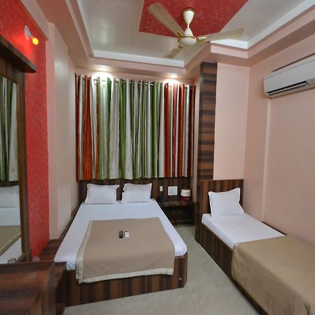 Hotel Sai Hari Prasad Shirdi Exterior foto